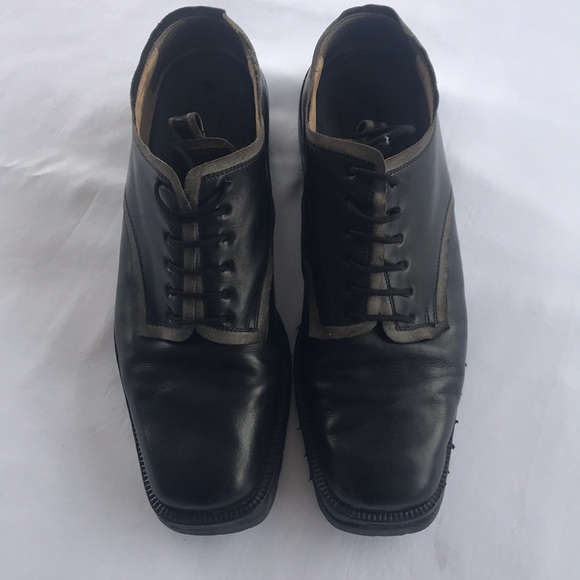 Italian made bought in Italy! Vintage black leather with gray Swede trim shoes - Picture 2 of 8